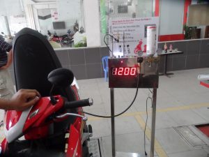 dung dich ve sinh kim phun 3M 08956